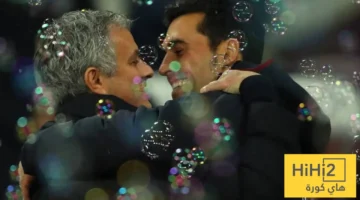 قبل مواجهة الأبطال.. صورة مورينيو تزين منزل أربيلوا في لقطة تثير الجدل